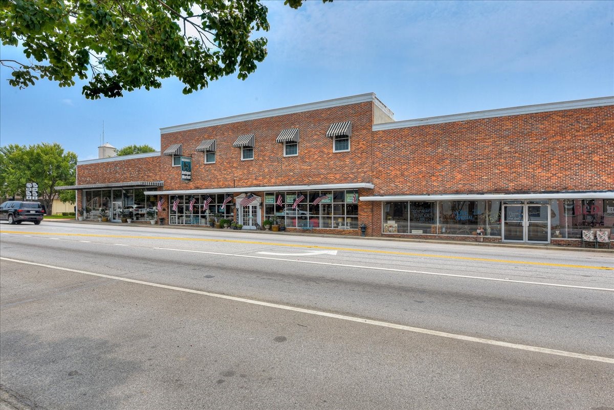 Iconic Downtown Property in Waynesboro, Retail, Residential