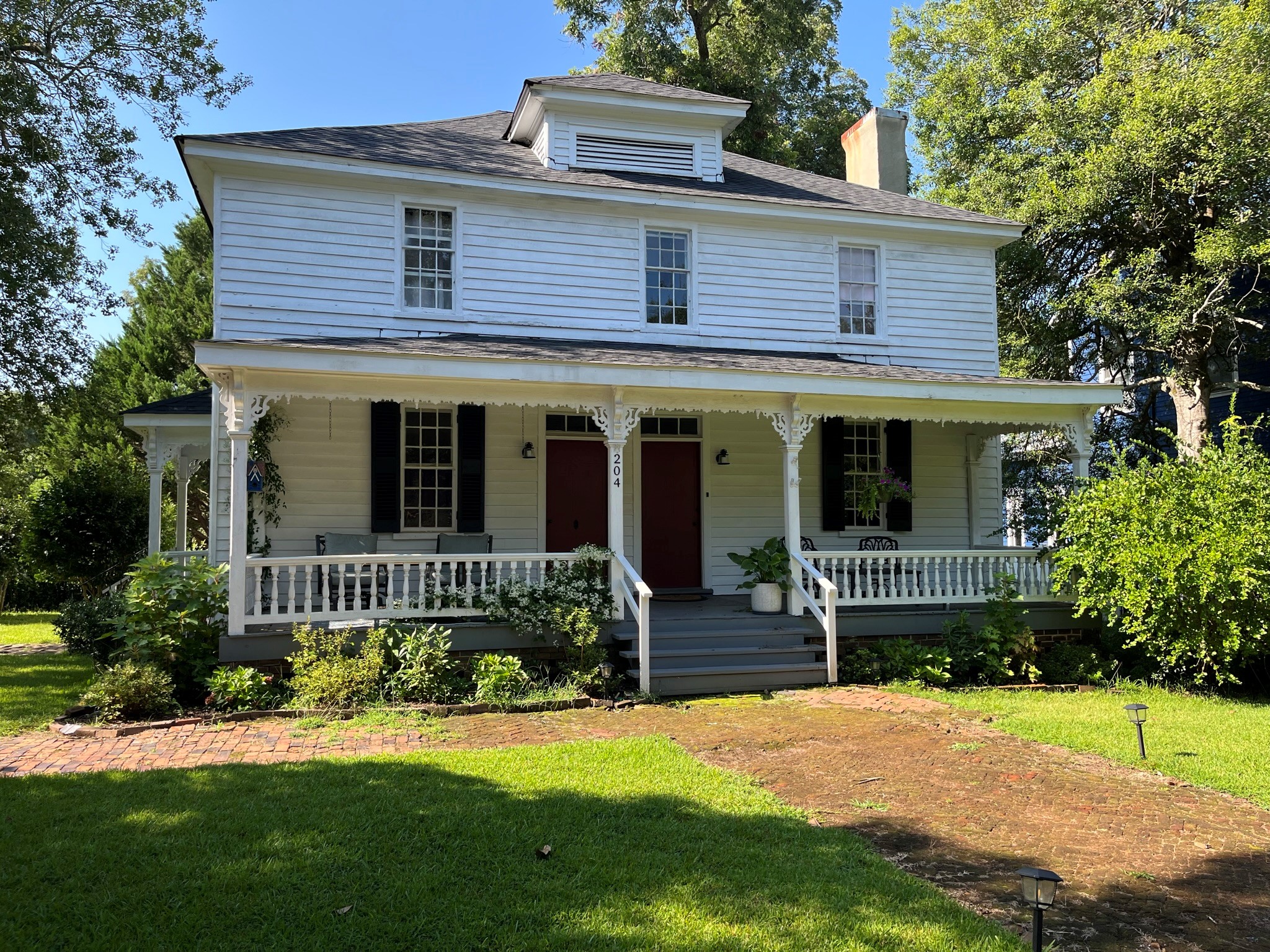 Cherry Cottage circa 1818, Fully Restored Antebellum Home, Washington, GA